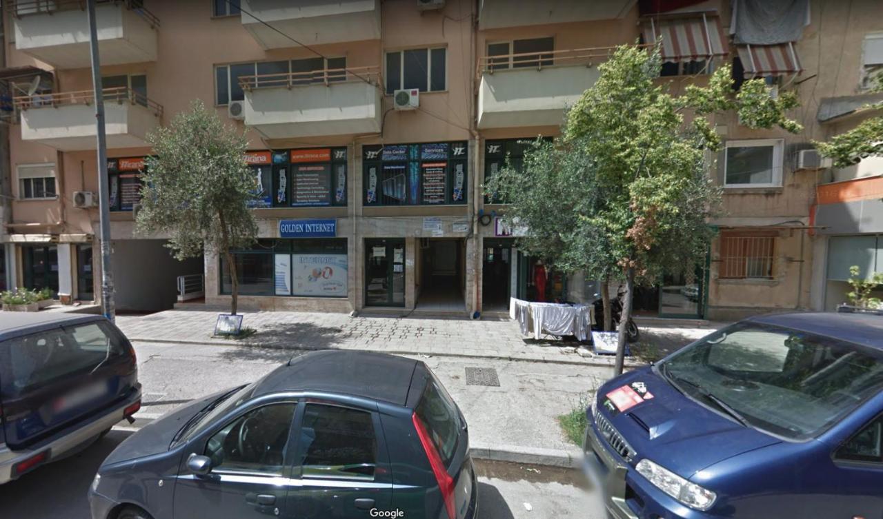 Home & Apartment In 티라나 외부 사진